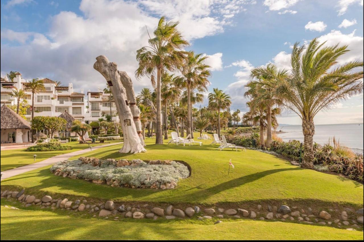 Alcazaba Beach Apartment Estepona Bagian luar foto