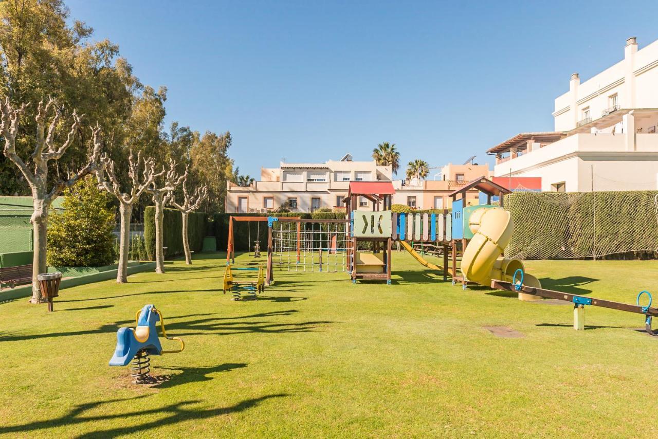 Alcazaba Beach Apartment Estepona Bagian luar foto