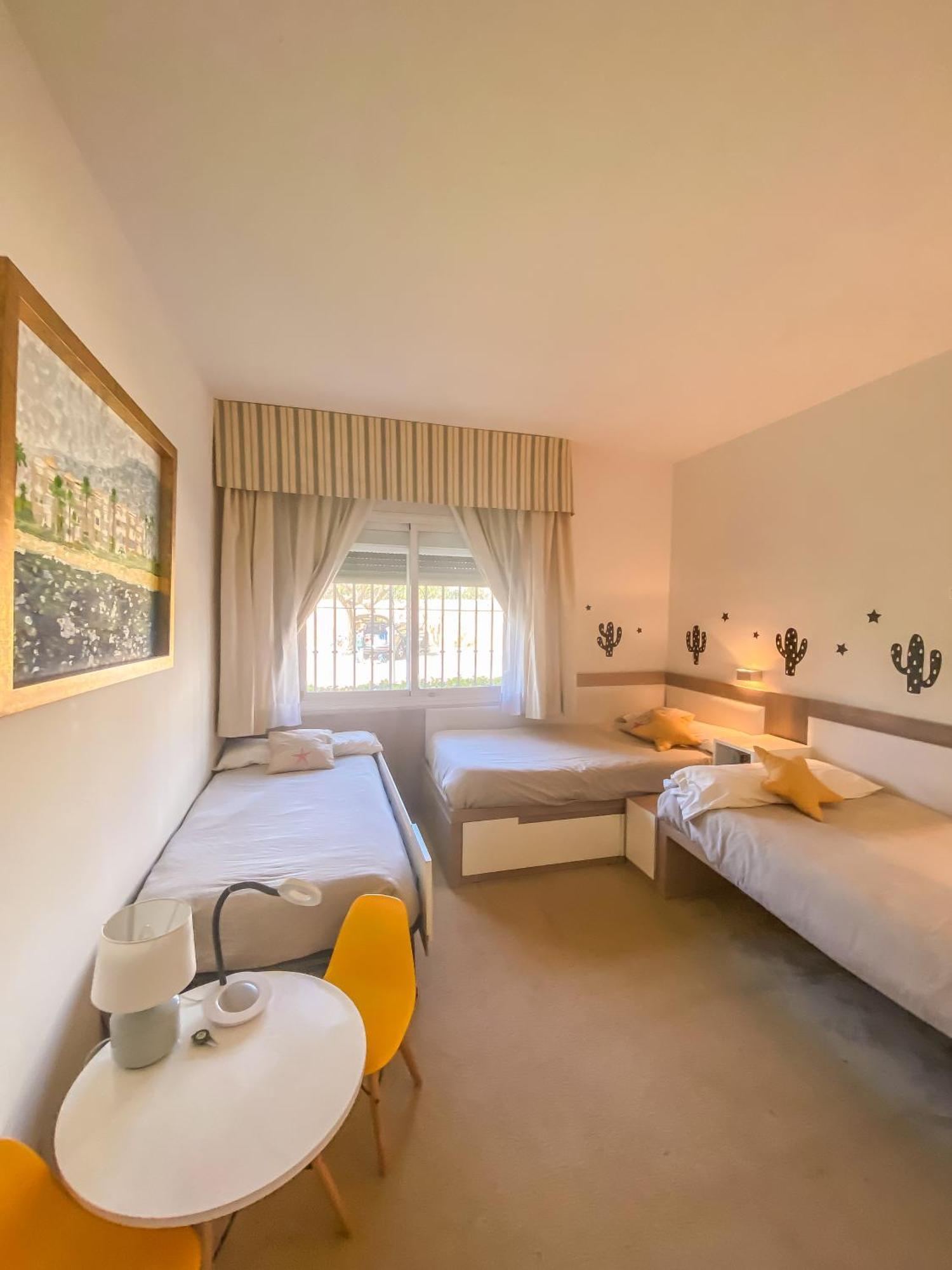 Alcazaba Beach Apartment Estepona Bagian luar foto