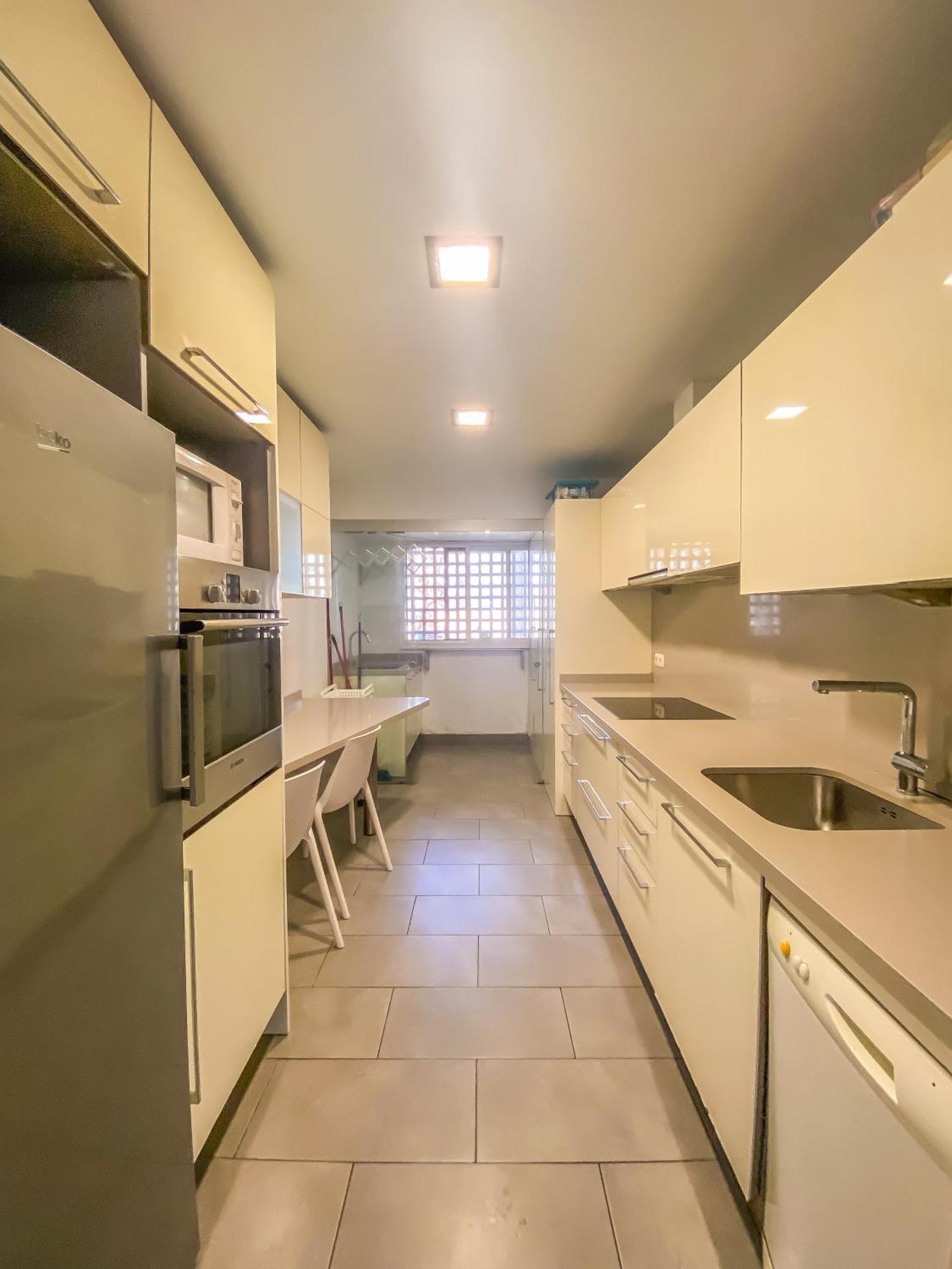 Alcazaba Beach Apartment Estepona Bagian luar foto